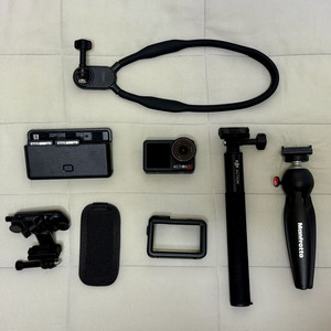 오즈모 액션5 프로 액션캠 + 마운팅 부속품