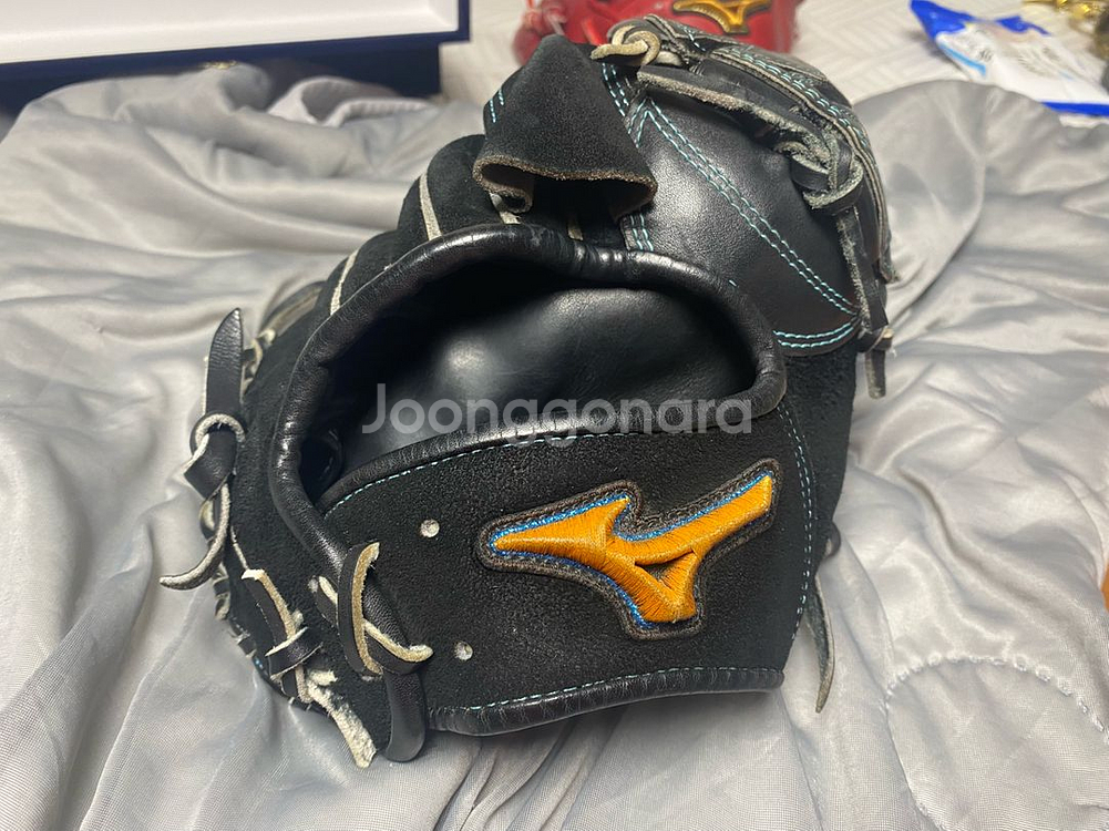 미즈노 누벅 투수 글러브--3