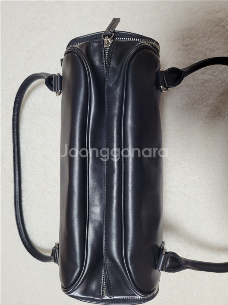 마뗑킴 빈티지 레더 보스턴 백 팝니다--2