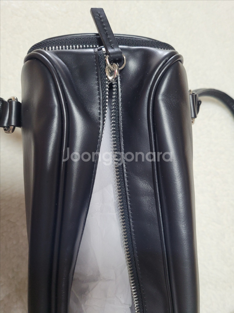 마뗑킴 빈티지 레더 보스턴 백 팝니다--3