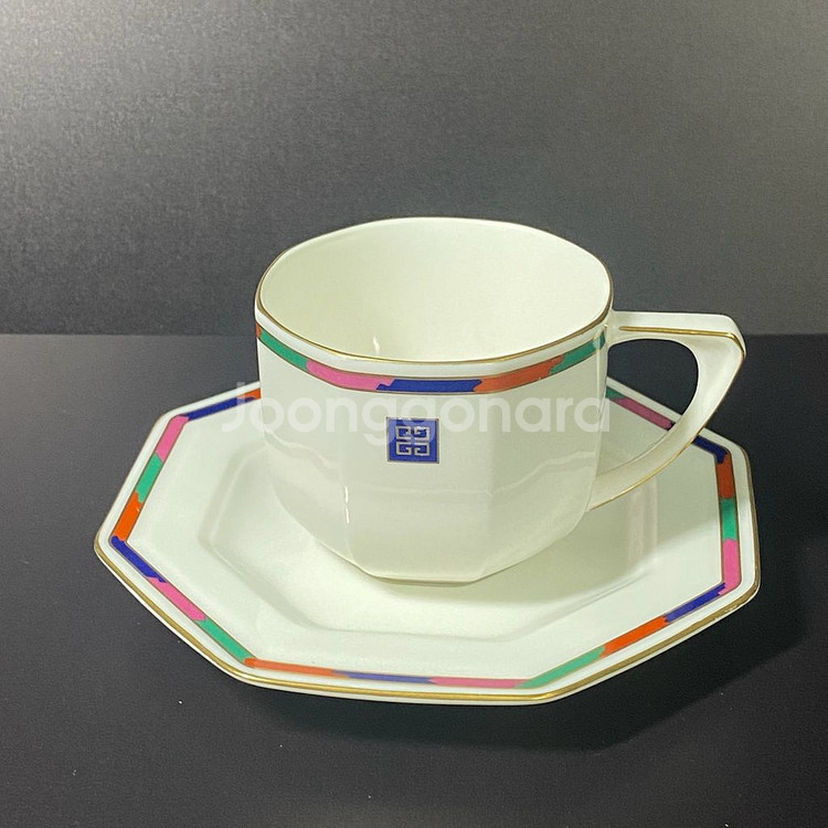 지방시 찻잔세트--1