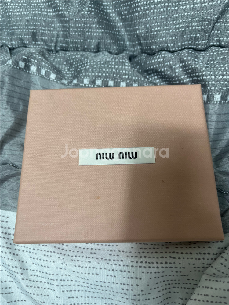 미우미우 여자 반지갑--0