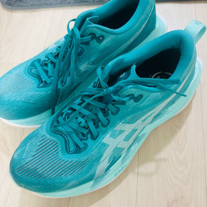 아식스 슈퍼블라스트2 270