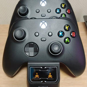 액박 4세대 컨트롤러 2개 및 듀얼 충전거치대 일괄판매