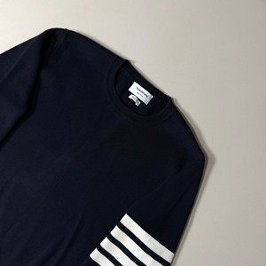 [4/당일출고]톰브라운 밀라노스티치 금장 니트