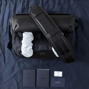 [새상품/백화점판]디올 오블리크 익스플로러 메신저백