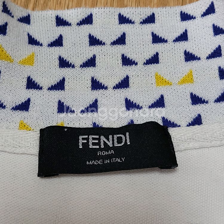 펜디 반팔티셔츠 정품--4