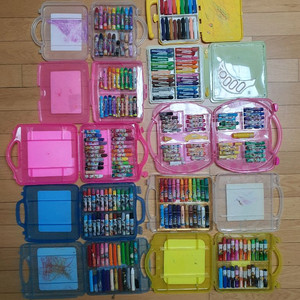 사용한 크레파스 10개(18색/24색/36색)