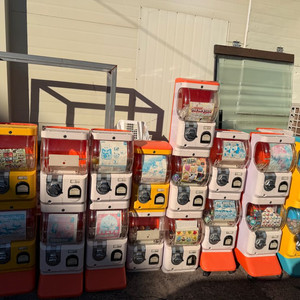 캡슐뽑기 일괄 판매합니다 물건도 드립니다