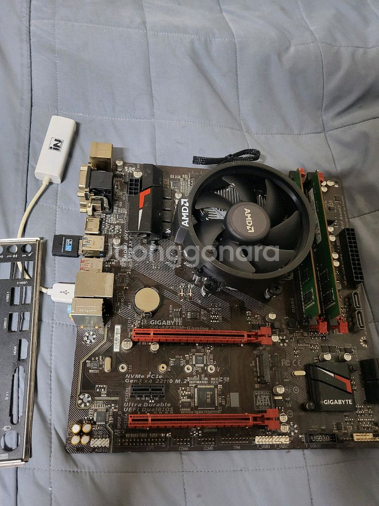 라이젠5 2600+ 기가바이트b350+ 램 4G*2--0