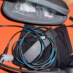 Bose qc20 노이즈캔슬링 정품 이어폰