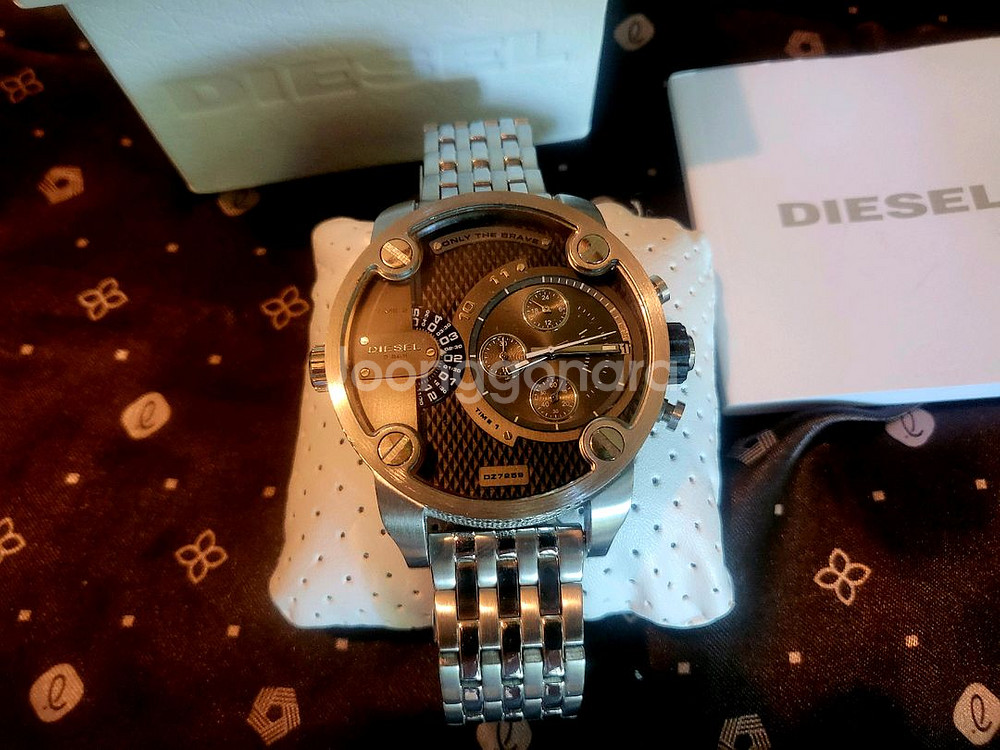 [미사용 새상품] 디젤시계 DZ7259--6