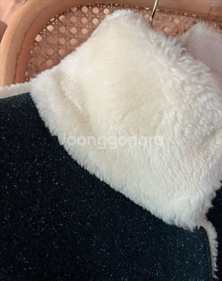 듀엘 양면 리버시블 퍼 무스탕 자켓--2