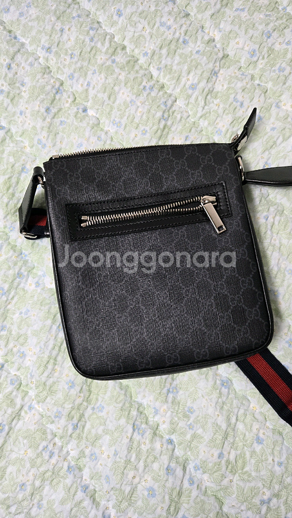 구찌 블랙 GG 수프림 크로스 메신저 백--3