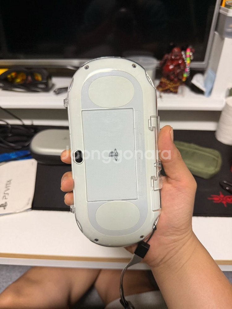 PS Vita2 PCH-2005 화이트 128기가--2