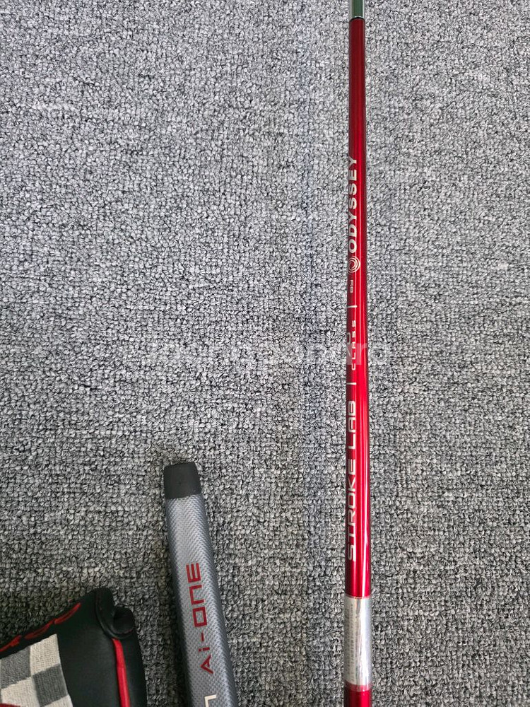 오디세이 툴롱 라스베가스 33인치 퍼터--5