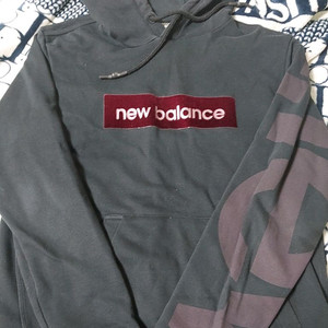 뉴발란스 후드