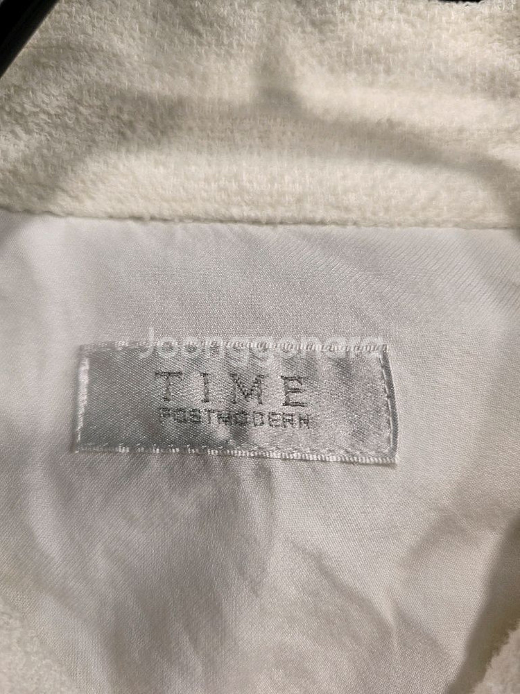 타임 화이트 트위드 더블 버튼 자켓 66정도--6