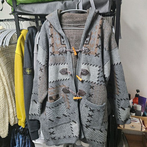 패턴 니트 떡볶이 코트