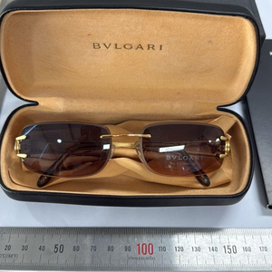 불가리 선글라스