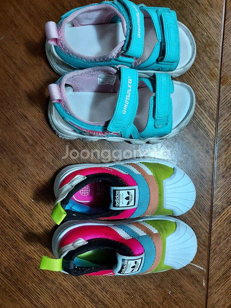 아디다스150싸이즈운동화(덤,샌달) 10000원--0