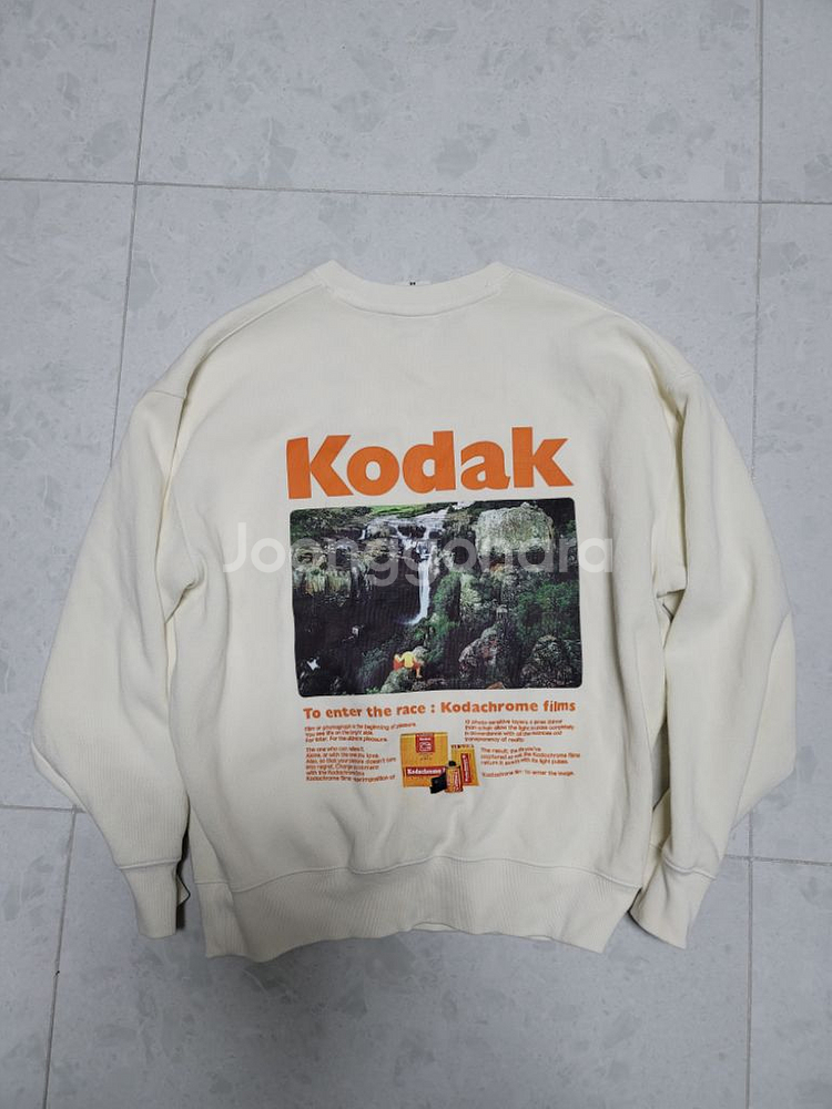 코닥 아이보리 맨투맨 여성 85 xs사이즈 상태굿--1