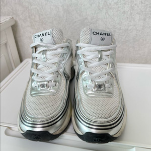 샤넬 스니커즈 샤식스37