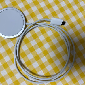 애플 정품 맥세이프 충전기