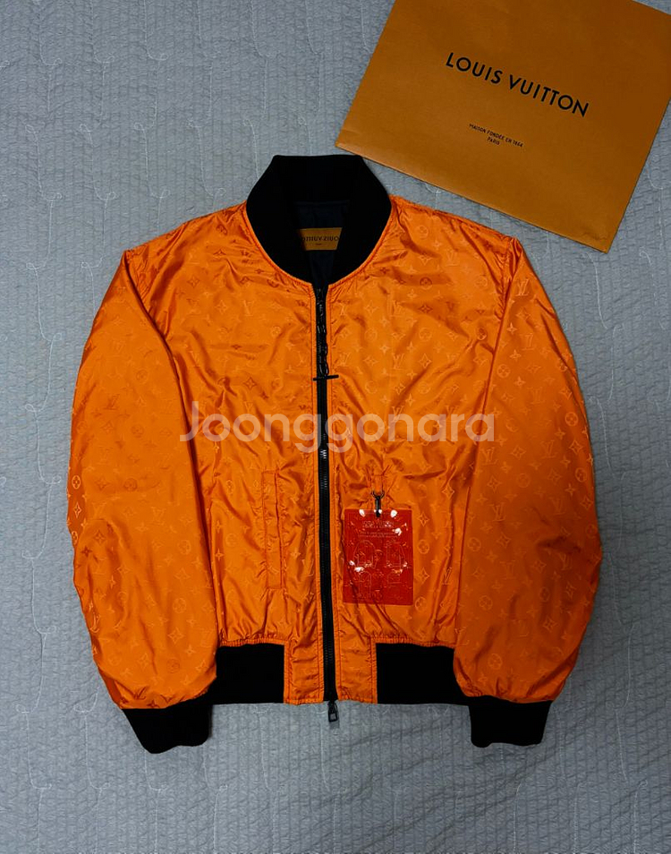 루이비통 리버서블 봄버자켓--1