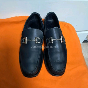 페라가모 남성구두 로퍼 6.5(약 255정도)