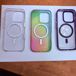 아이폰 16 프로 정품케이스 팝니다