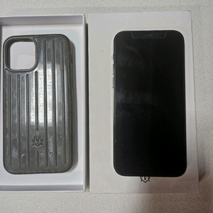 아이폰12프로 리모와 정품케이스 포함