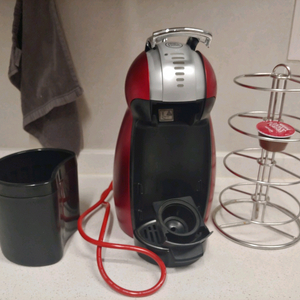 돌체구스토 커피머신 및 주변 악세사리(택포)