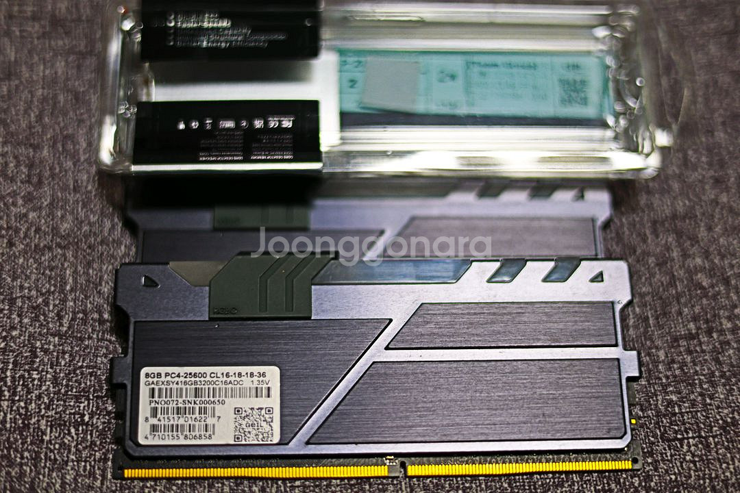 GeIL DDR4 PC4-25600 CL16 EVO x--1