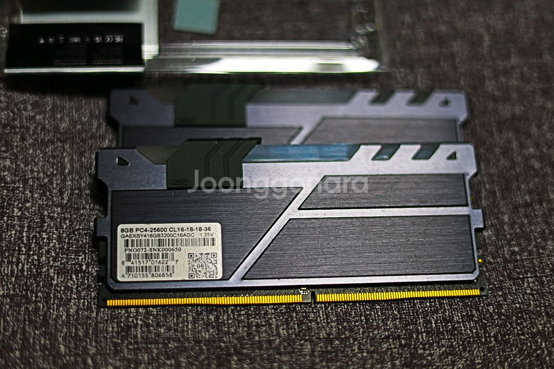 GeIL DDR4 PC4-25600 CL16 EVO x--0