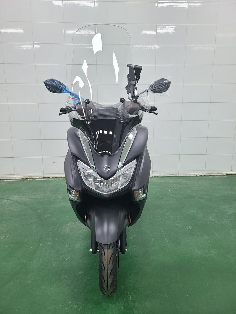 스즈키 버그만 125 배달오토바이 이미지