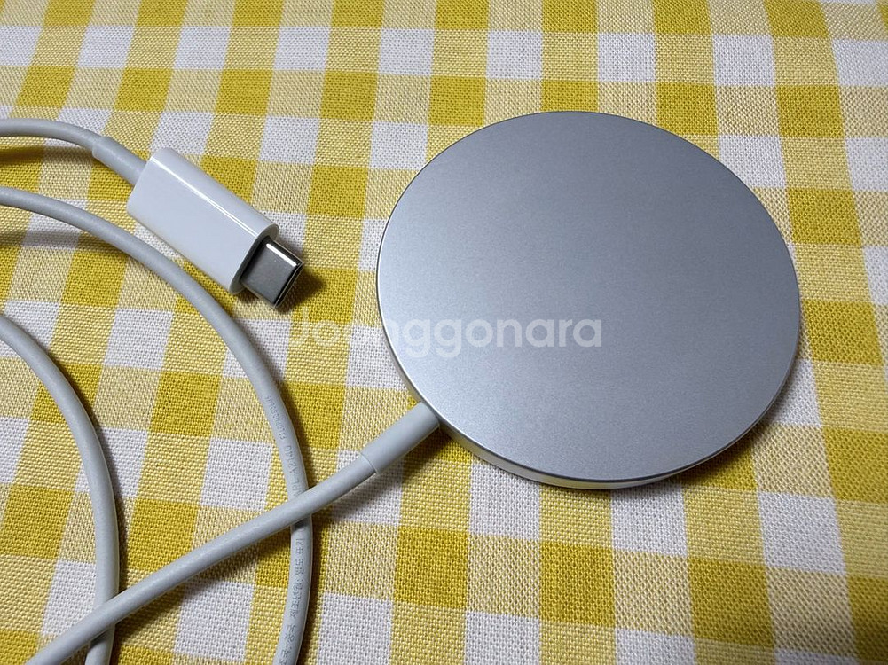 애플 정품 맥세이프 충전기--1