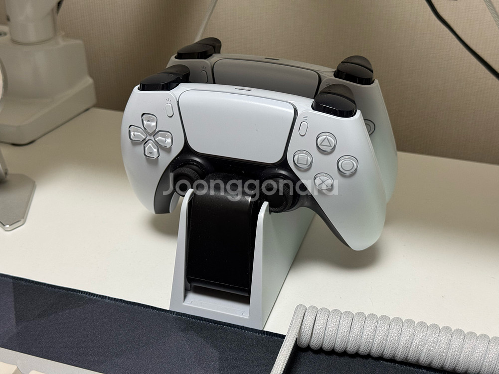 플스5 디지털 CFI-1018B--3