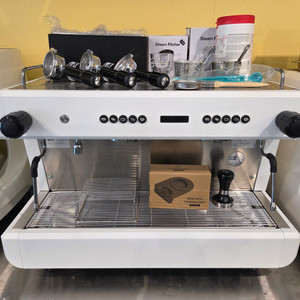 최신 카페 콘티벌스 PID 커피머신 중고커피머신