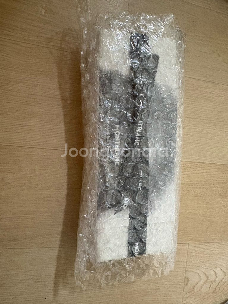 몽블랑 페라리 모데나 만년필 F닙 미개봉--0