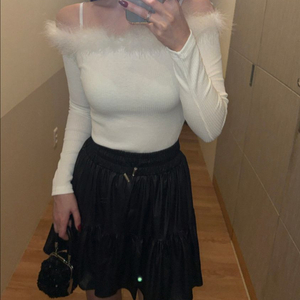 퍼 트리밍 골지 니트 티셔츠