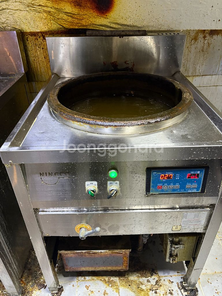 나인코 가마솥 튀김기 3대 판매 합니다.--0