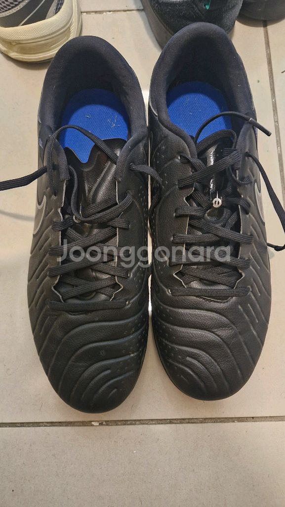 나이키 티엠피 풋살화 285--0