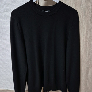 띠어리 THEORY 22FW 블랙 니트 M사이즈