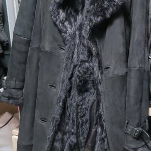 버버리 무스탕 몽클레어 베르나시 몽클레르 버버리 양가죽