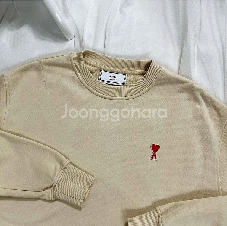 아미 크롭 여성 맨투맨 스웻 셔츠--3