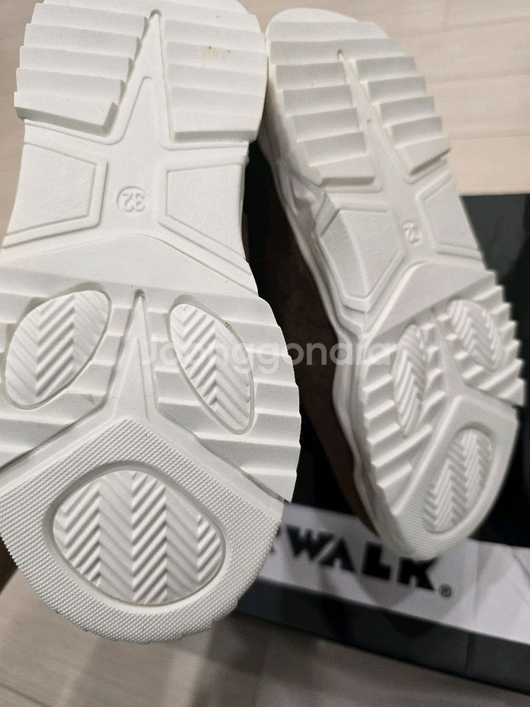 200사이즈 털부츠 아동어그 에어워크--5