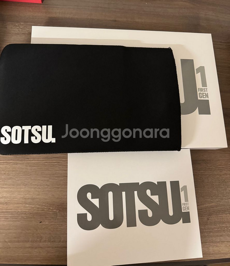 SOTSU 포터블 모니터 14인치 판매합니다--0