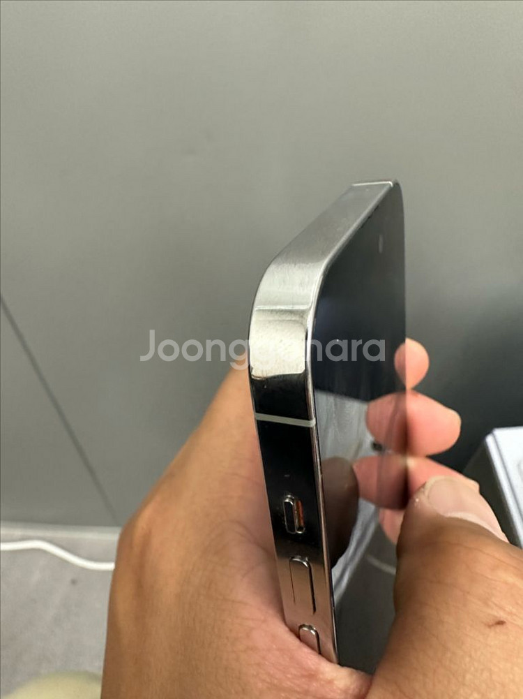 아이폰 14프로 실버 128G팝니다--1