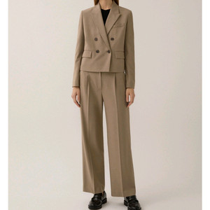 LIST 더블버튼 크롭 정장세트 모카베이지 55사이즈